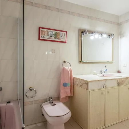Holiday home Pet Friendly In *